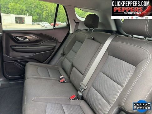 Used 2024 GMC Terrain SLE w/ Driver Convenience Package FWD image 12