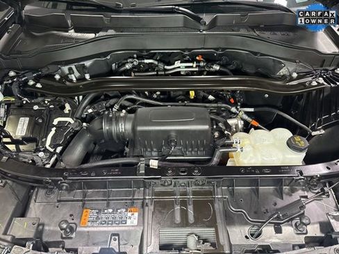 Used 2024 Ford Explorer Limited w/ Equipment Group 301A image 9