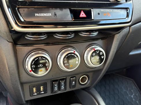 Used 2020 Mitsubishi Outlander Sport SE image 19