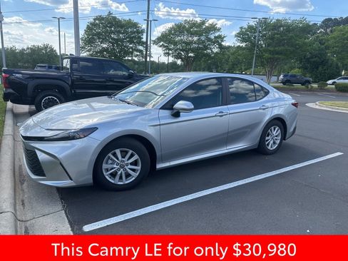 Used 2026 Toyota Camry LE w/ Convenience Package FWD image 7