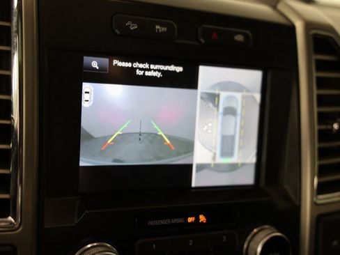 Used 2015 Ford F150 Platinum w/ Equipment Group 701A Luxury image 9