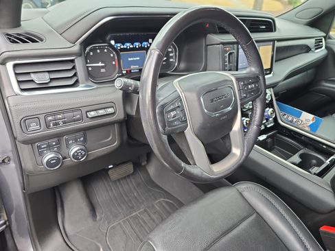 Used 2021 GMC Yukon Denali image 17