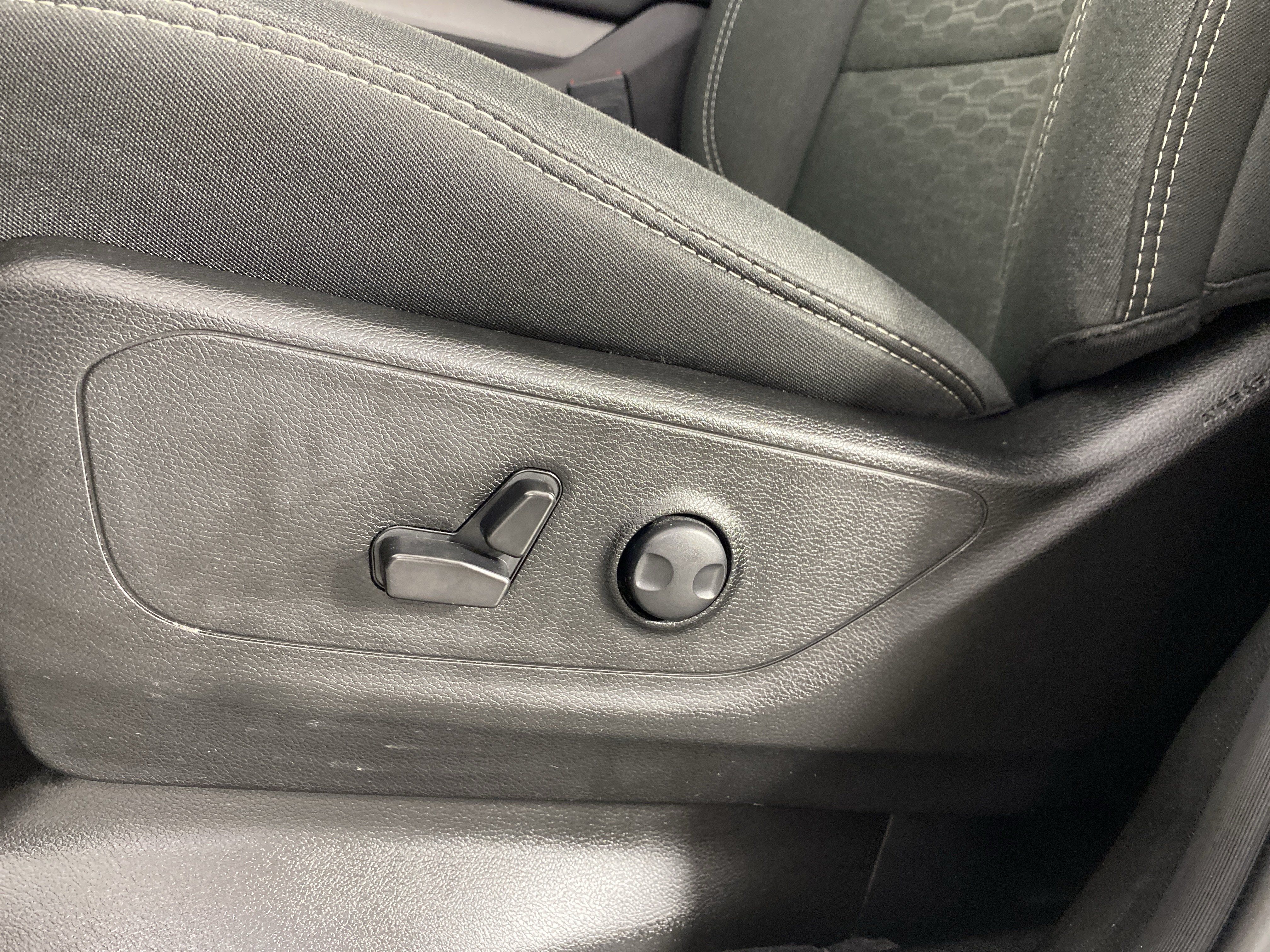 Used 2025 RAM 1500 Big Horn AWD/4WD image 18