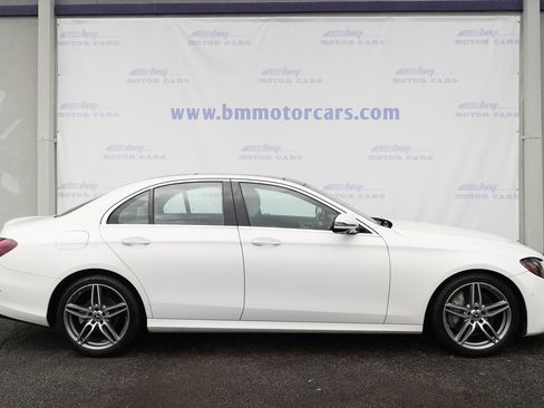 Used 2019 Mercedes-Benz E 300 4MATIC image 7