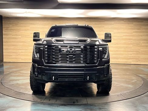 Used 2024 GMC Sierra 3500 Denali Ultimate image 21