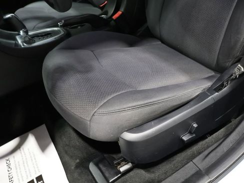 Used 2013 Chrysler 200 Touring w/ S Exterior Appearance Pkg image 11