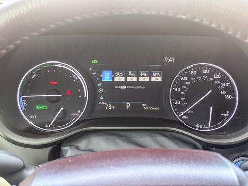 Used 2022 Toyota Sienna Platinum image 27