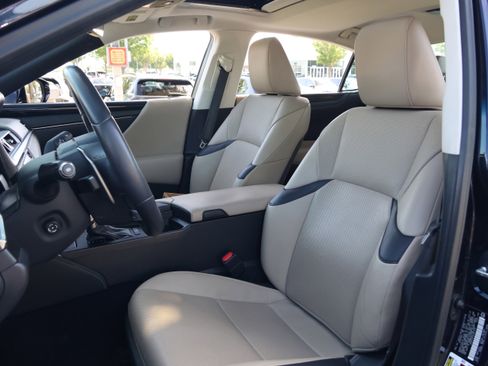 Used 2020 Lexus ES 350 w/ Premium Package FWD image 32