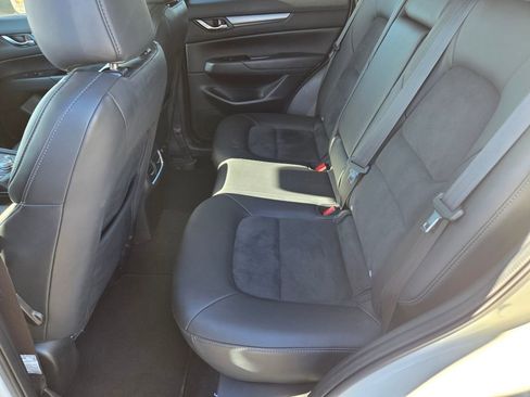 Used 2019 MAZDA CX-5 Touring image 17