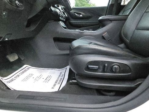 Used 2021 GMC Terrain SLT AWD/4WD image 12