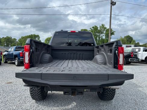 Used 2022 Ford F250 Lariat w/ Black Appearance Package AWD/4WD image 21