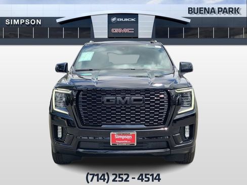 Used 2024 GMC Yukon XL Denali AWD/4WD image 3