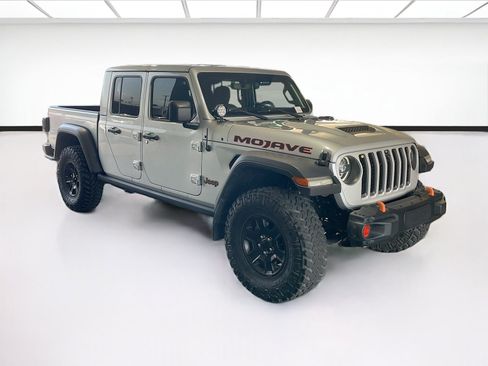 Used 2023 Jeep Gladiator Mojave w/ LED Lighting Group AWD/4WD image 3