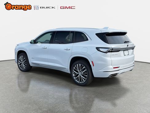 New 2026 Buick Enclave Avenir w/ Super Cruise Package image 5