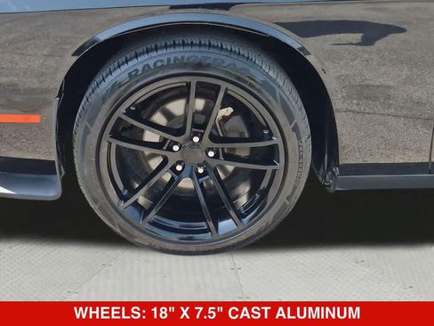 Used 2021 Dodge Challenger SXT RWD image 11