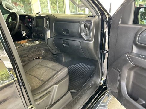 Used 2019 Chevrolet Silverado 1500 Custom image 23