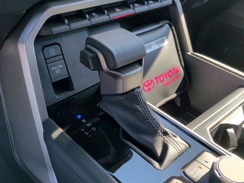 New 2026 Toyota Tundra Limited AWD/4WD image 21