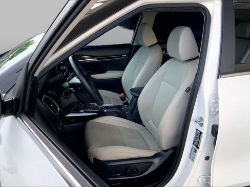 Used 2023 Kia Seltos EX AWD/4WD image 8