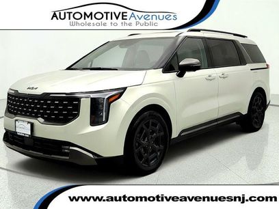 Used 2025 Kia Carnival SX w/ SX Dark Edition Package