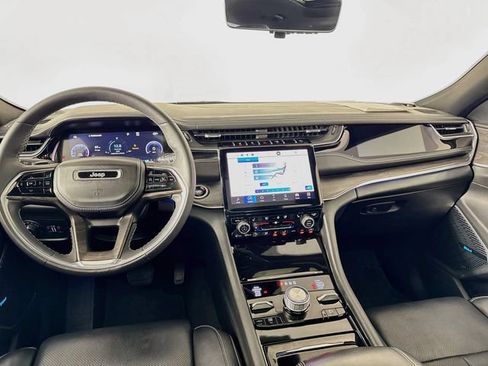 Used 2023 Jeep Grand Cherokee L Overland w/ Luxury Tech Group IV AWD/4WD image 25
