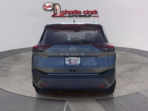 Used 2023 Nissan Rogue SV w/ SV Premium B Package FWD image 4