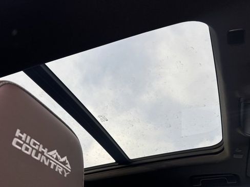 Used 2021 Chevrolet Tahoe High Country image 16