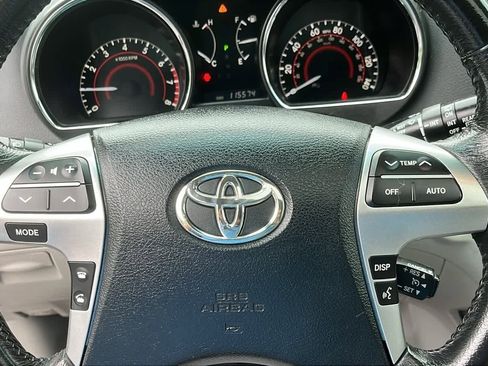 Used 2012 Toyota Highlander Limited image 11
