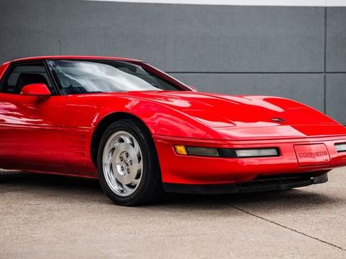 Used 1994 Chevrolet Corvette Coupe RWD image 58