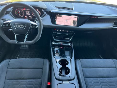 Used 2023 Audi e-tron GT Premium Plus w/ Performance Package image 4