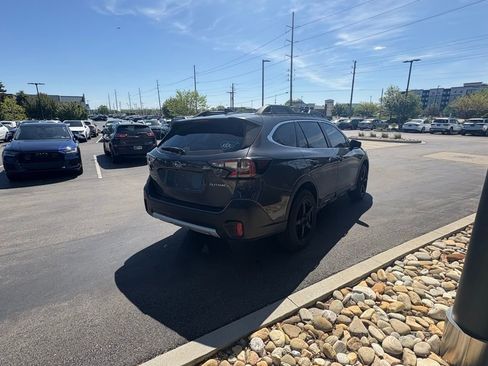 Used 2020 Subaru Outback Limited AWD/4WD image 6