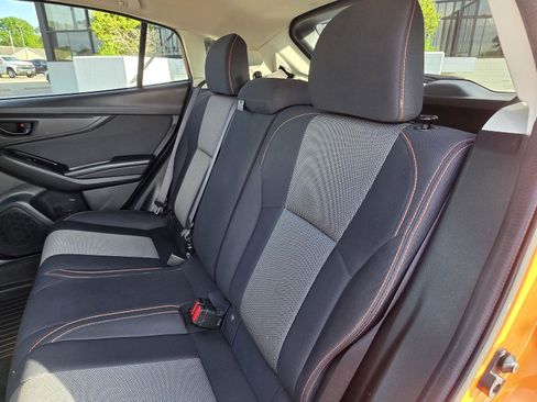 Used 2020 Subaru Crosstrek 2.0i Premium w/ Moonroof Package 1 AWD/4WD image 35
