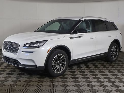 Used 2022 Lincoln Corsair AWD w/ Equipment Group 101A image 9