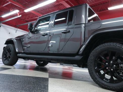 Used 2021 Jeep Gladiator Overland AWD/4WD image 35