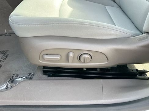 Used 2020 Chevrolet Malibu LT image 22