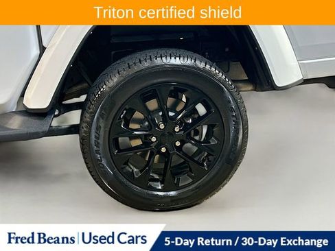 Used 2022 Jeep Gladiator Overland image 5