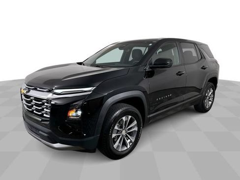 Used 2026 Chevrolet Equinox LT FWD image 4