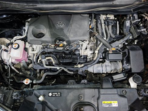 Used 2021 Toyota Sienna XLE w/ XLE Plus Package FWD image 52