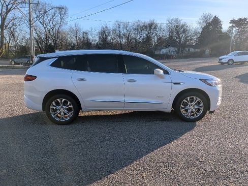 Used 2020 Buick Enclave Avenir w/ Avenir Technology Package image 6