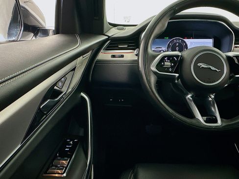 Used 2024 Jaguar F-PACE R-Dynamic S image 10