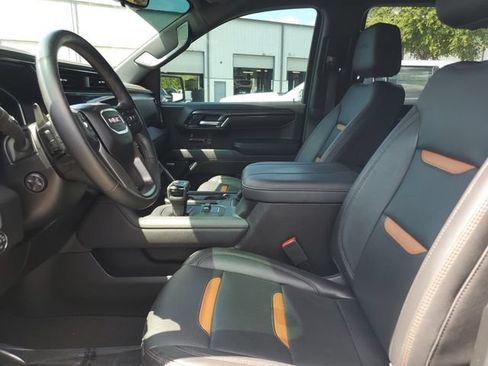 Used 2023 GMC Sierra 1500 AT4 w/ AT4 Premium Package AWD/4WD image 19