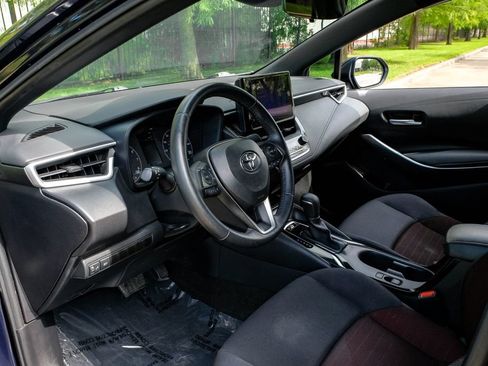 Used 2024 Toyota Corolla SE FWD image 5