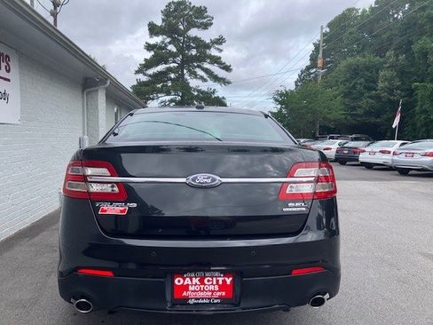 Used 2015 Ford Taurus SEL image 6