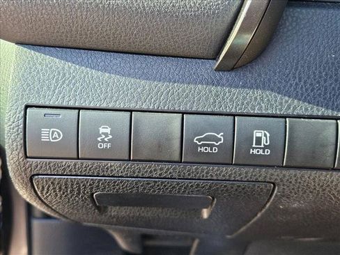 Used 2022 Toyota Camry LE FWD image 9