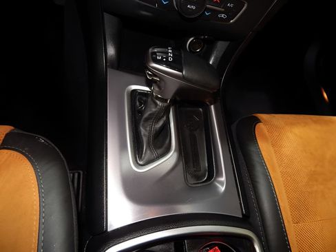 Used 2020 Dodge Charger R/T w/ Plus Group RWD image 18