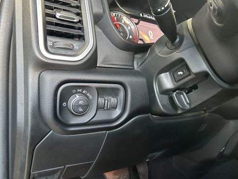 Used 2020 RAM 2500 Big Horn w/ Level 2 Equipment Group image 21