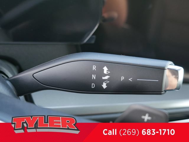 New 2027 Chevrolet Traverse LT w/ LPO, Floor Liner Package AWD/4WD image 25