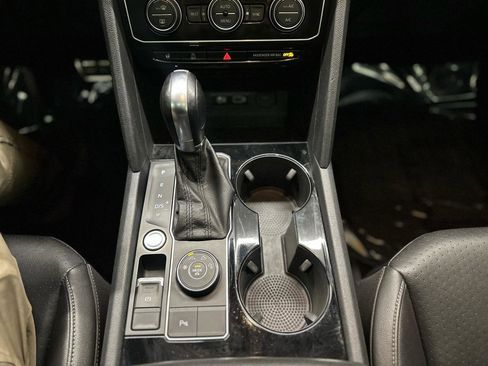 Used 2019 Volkswagen Atlas SEL R-Line AWD/4WD image 26