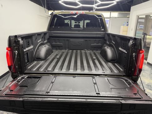 Used 2025 Ford F150 Raptor w/ Equipment Group 803A Raptor R AWD/4WD image 10