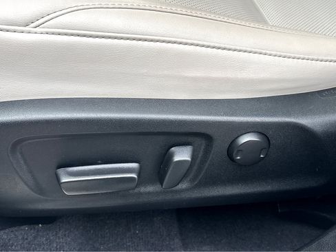 Used 2020 Lexus RX 350L Premium image 22