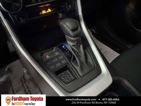 Used 2023 Toyota RAV4 LE AWD/4WD image 27
